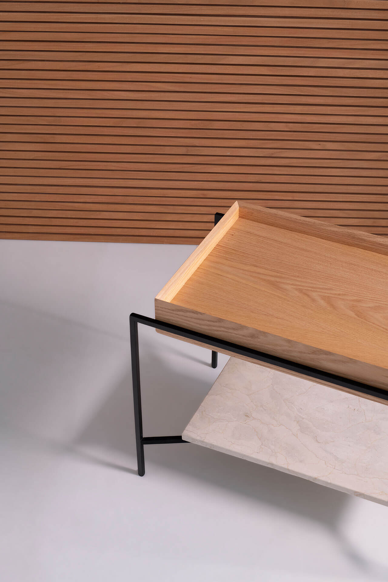 Mesa Lateral Mínima Retangular
